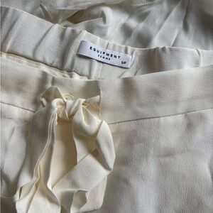 Equipment Avery Silk PJ Shorts Set, Ivory, Size sm/p